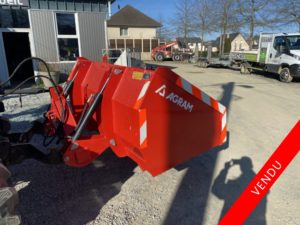 TSS Titan Solutions Services Mecanique Agricole Laval Occasions 3 1